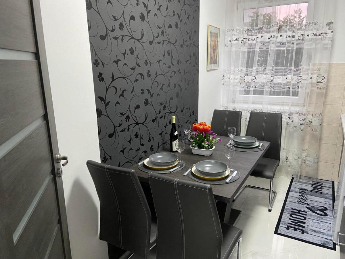 Melinda Apartman Кишварда Екстериор снимка