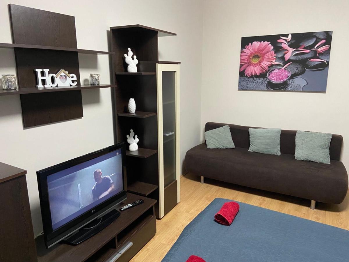 Melinda Apartman Кишварда Екстериор снимка